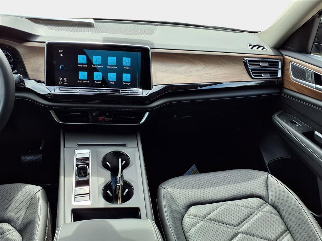 New 2026 Volkswagen Atlas SE image 16