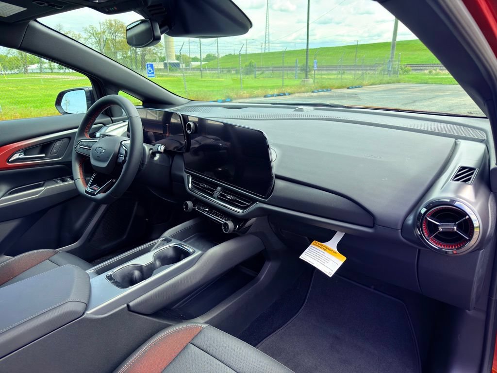 New 2026 Chevrolet Equinox EV RS FWD image 30