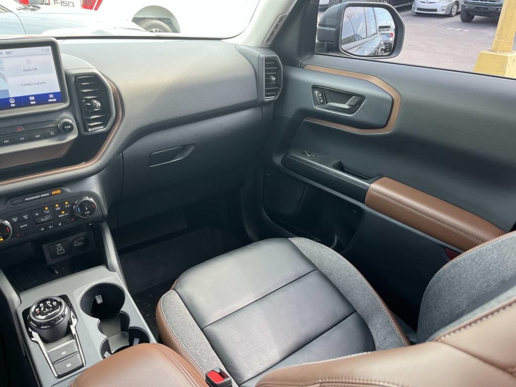 Used 2023 Ford Bronco Sport Outer Banks w/ Tech Package AWD/4WD image 16