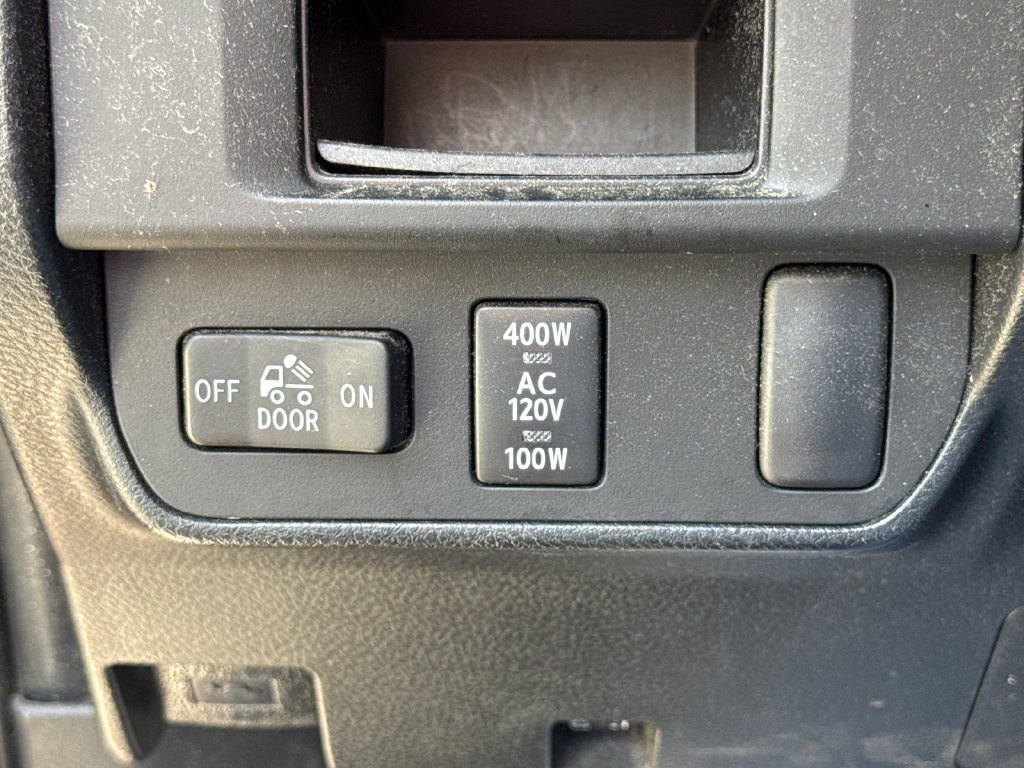 Used 2016 Toyota Tacoma TRD Off-Road w/ Towing Package AWD/4WD image 29