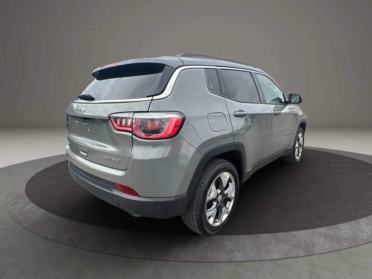 Used 2020 Jeep Compass Limited image 5