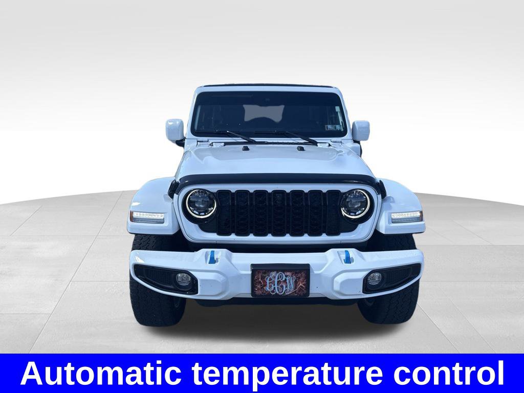 Used 2024 Jeep Wrangler High Altitude AWD/4WD image 10