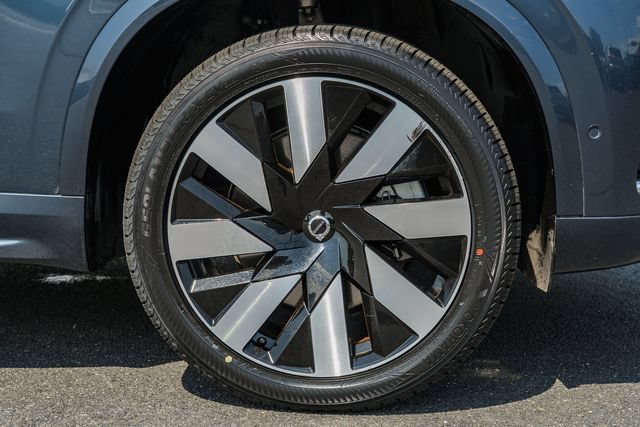 Certified 2023 Volvo XC90 T8 Ultimate w/ Lounge Package AWD/4WD image 17