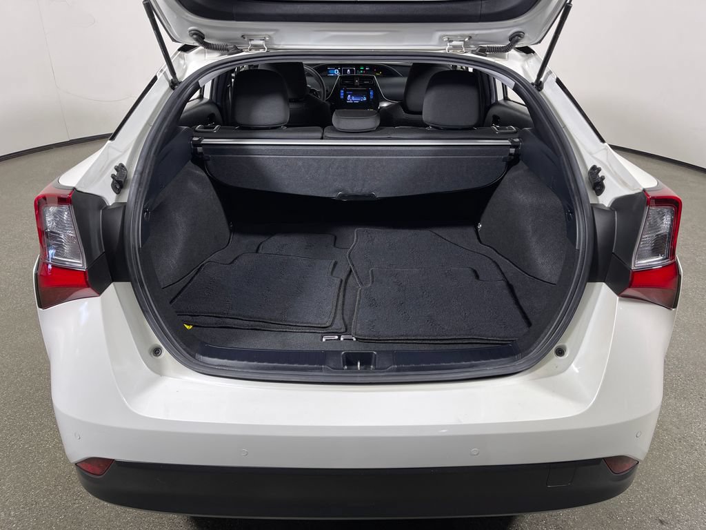 Certified 2019 Toyota Prius LE w/ Carpet Mat Package FWD image 10