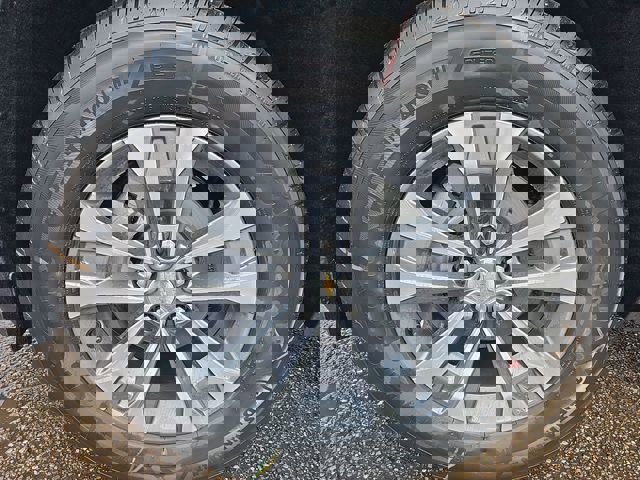 New 2026 Chevrolet Equinox LT w/ Convenience Package II image 31