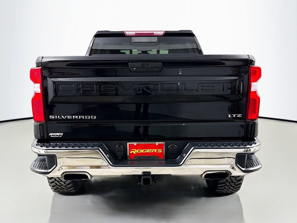 Used 2019 Chevrolet Silverado 1500 LTZ w/ LTZ Premium Package AWD/4WD image 7