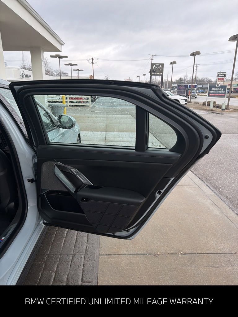 Certified 2024 BMW 760i xDrive w/ Executive Package image 12