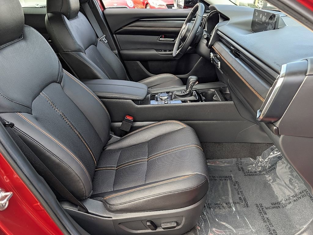 Certified 2025 MAZDA CX-50 AWD 2.5 S w/ Cargo Package image 19