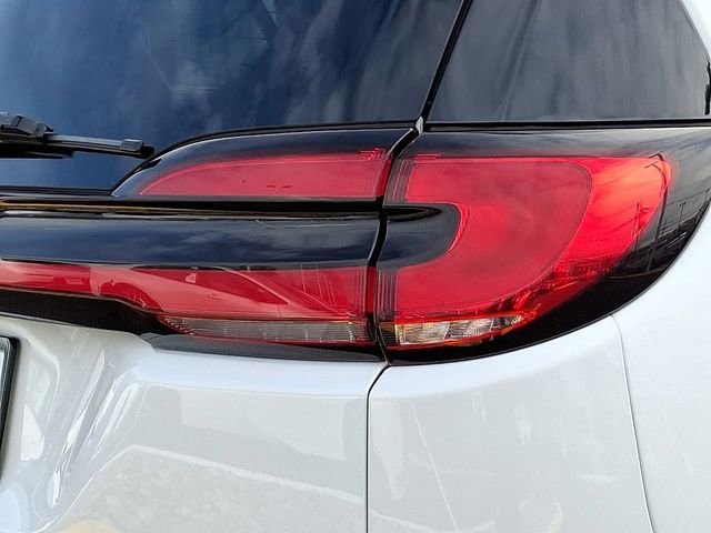 Used 2024 Chrysler Pacifica Select image 18