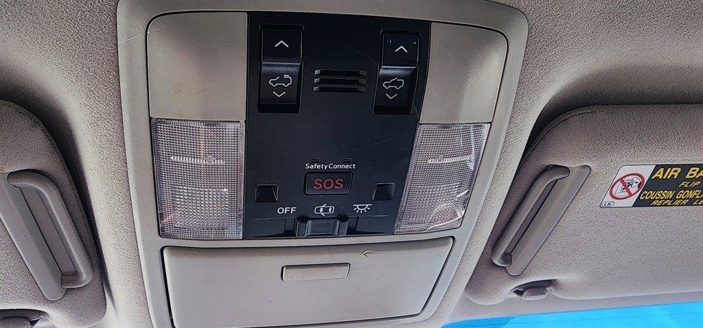 Used 2015 Lexus GX 460 w/ Premium Package AWD/4WD image 31