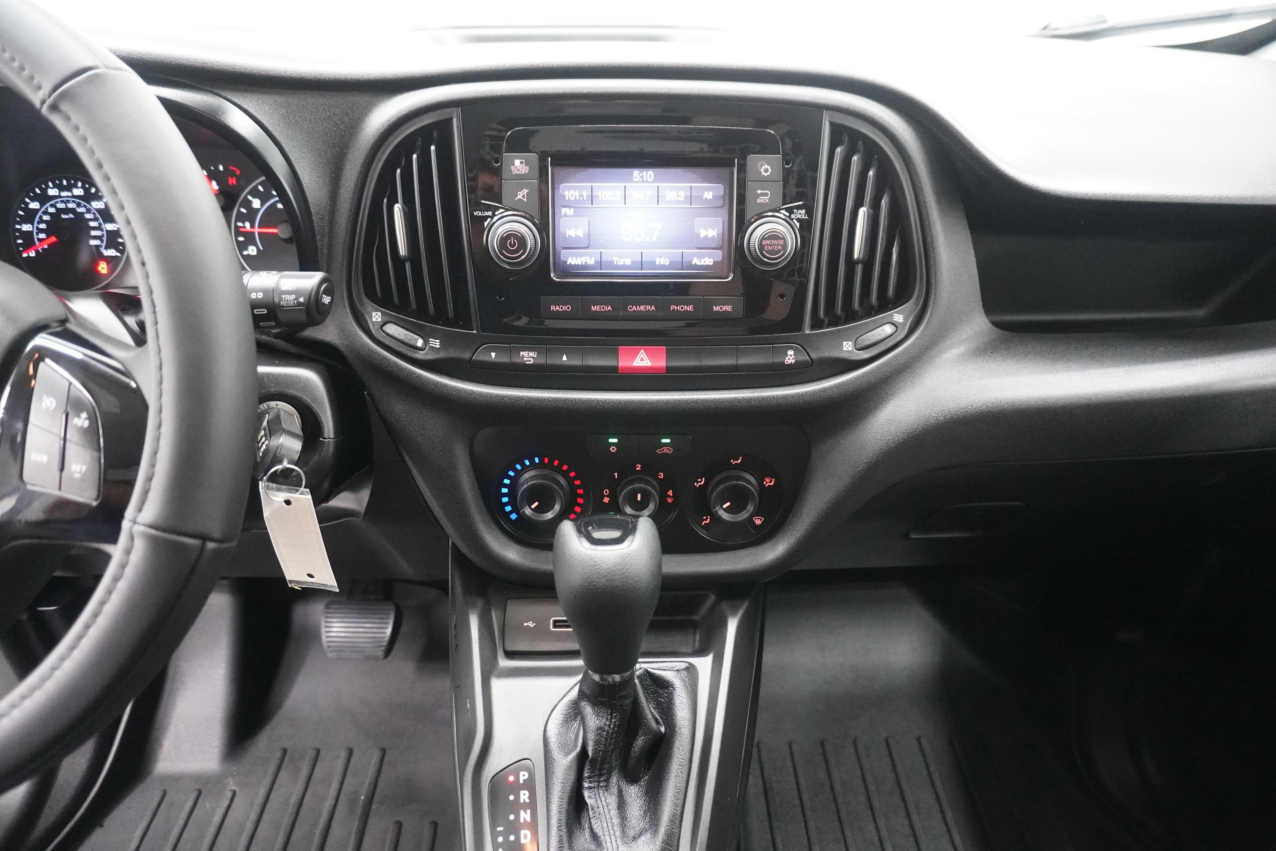 Used 2021 RAM ProMaster City Tradesman FWD image 18