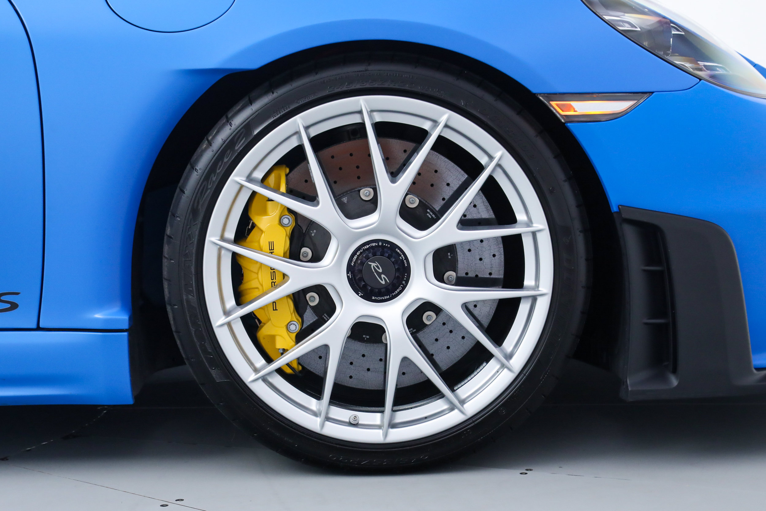 Used 2024 Porsche 718 Boxster Spyder RS RWD image 40