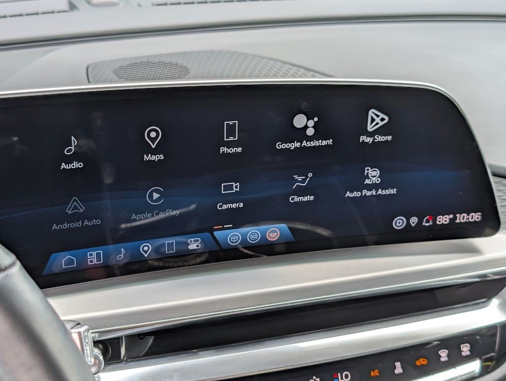 Certified 2024 Cadillac Lyriq Sport AWD/4WD image 22