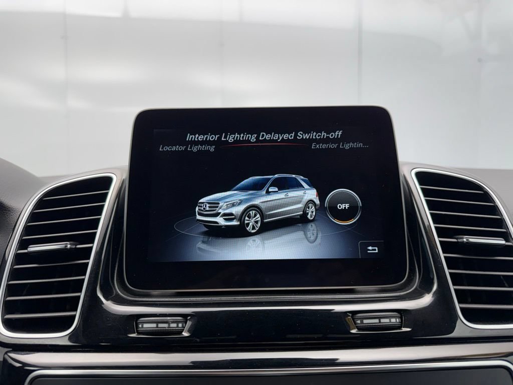 Used 2019 Mercedes-Benz GLE 400 4MATIC w/ Premium 1 Package image 50