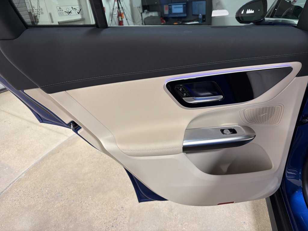 Used 2024 Mercedes-Benz GLC 300 4MATIC image 20