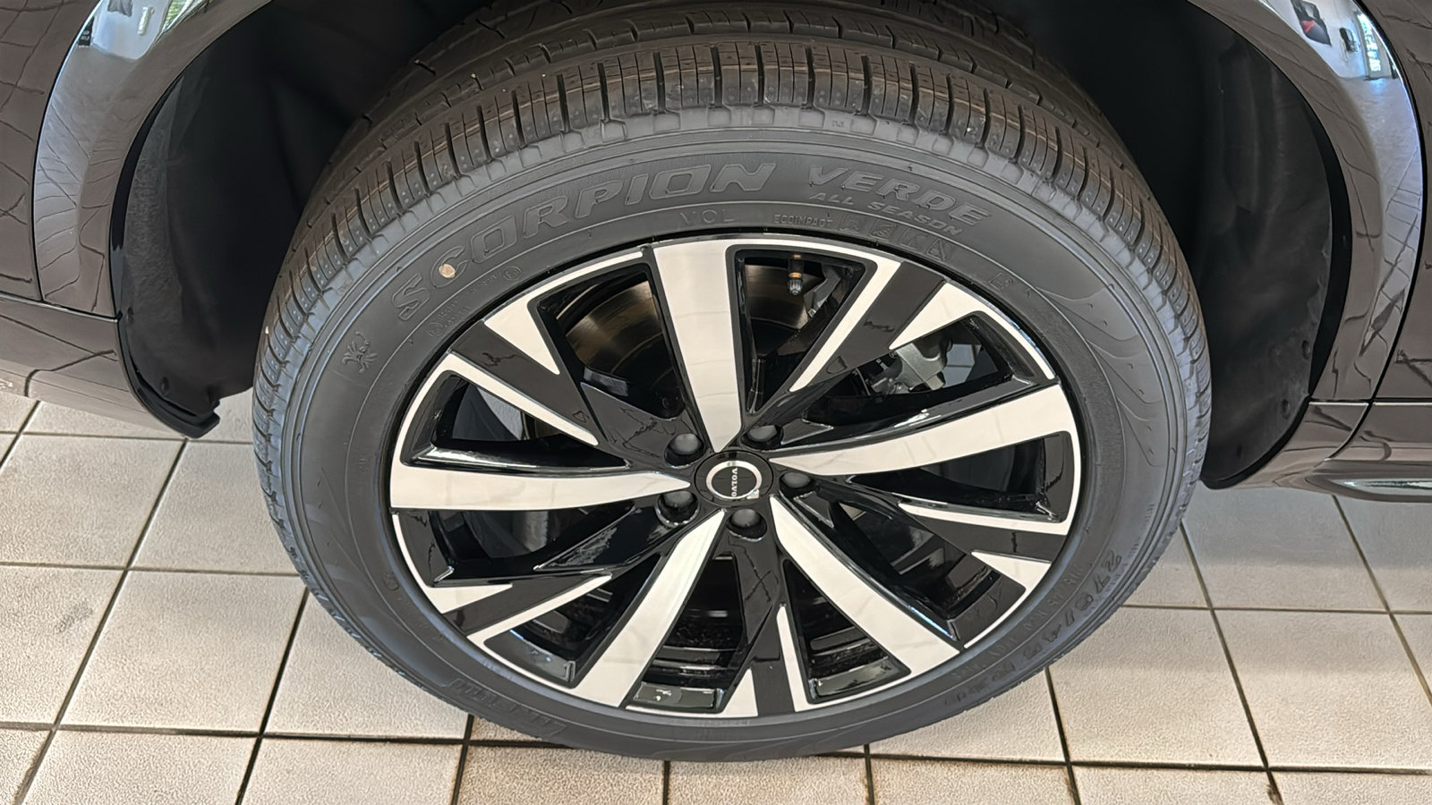 New 2026 Volvo XC90 B5 Core AWD/4WD image 32