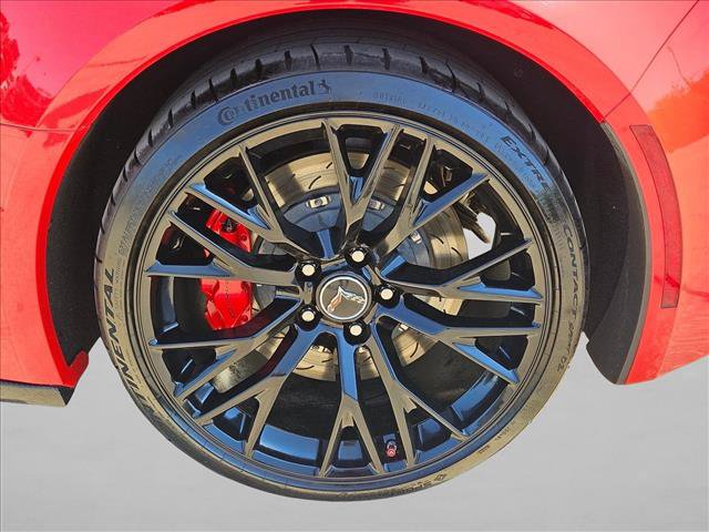 Used 2016 Chevrolet Corvette Z06 w/ 3LZ Preferred Equipment Group RWD image 21