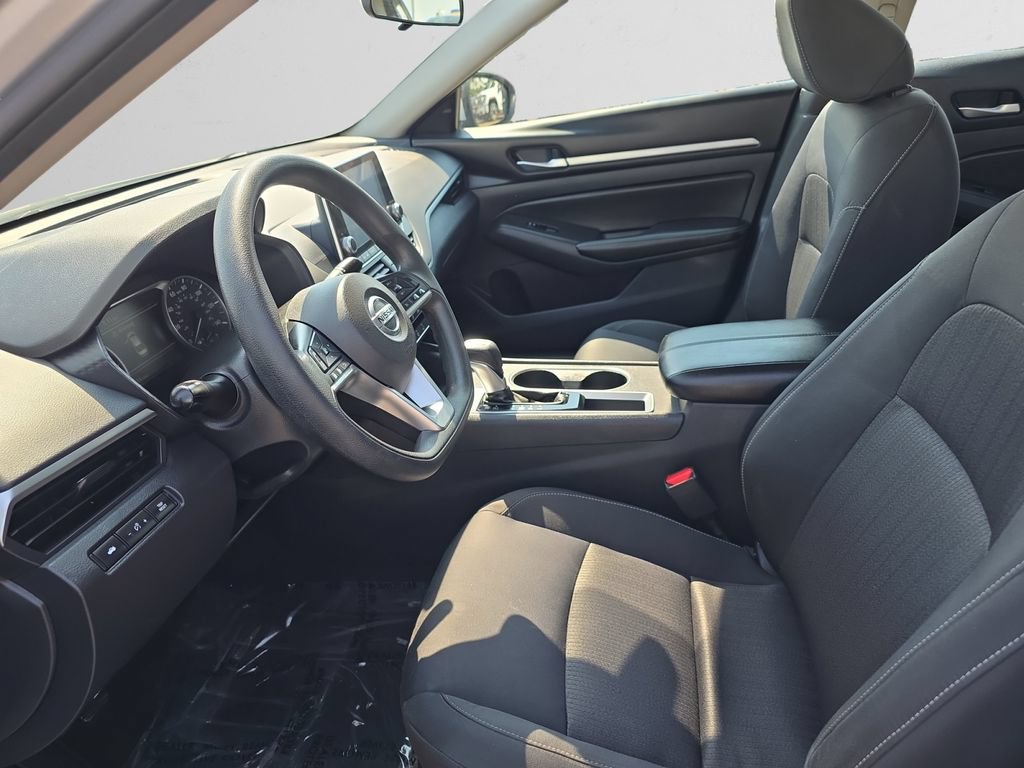Used 2022 Nissan Altima 2.5 SV FWD image 10
