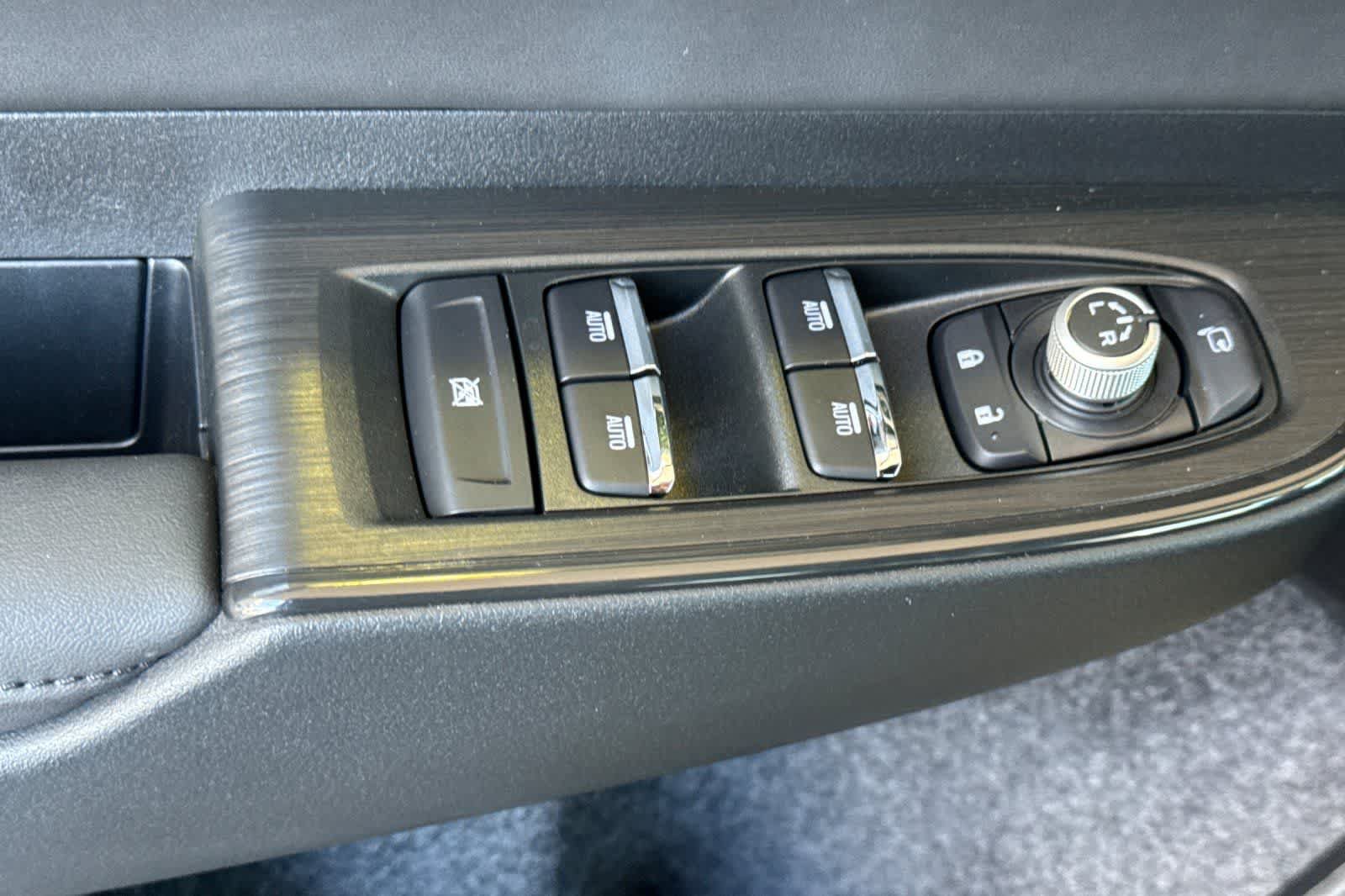 New 2026 Subaru Outback Touring AWD/4WD image 13