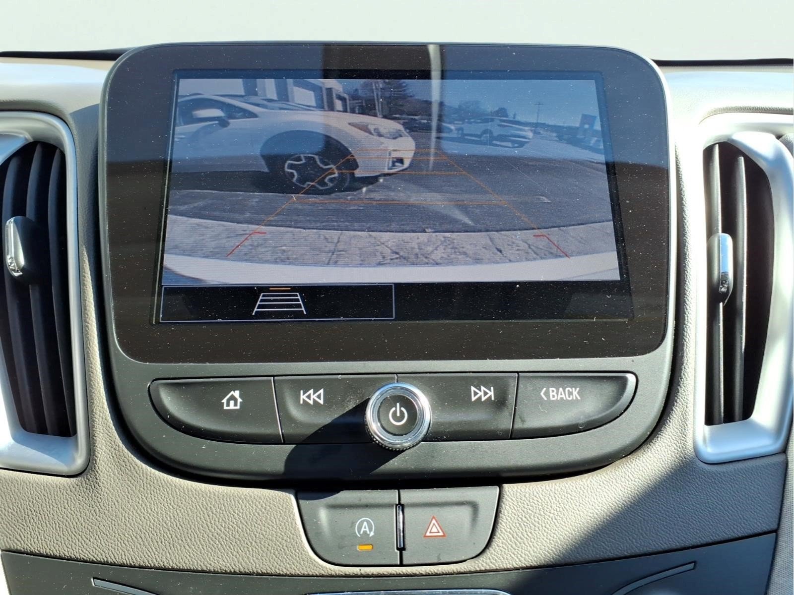 Used 2022 Chevrolet Malibu LS w/ Driver Confidence Package FWD image 12