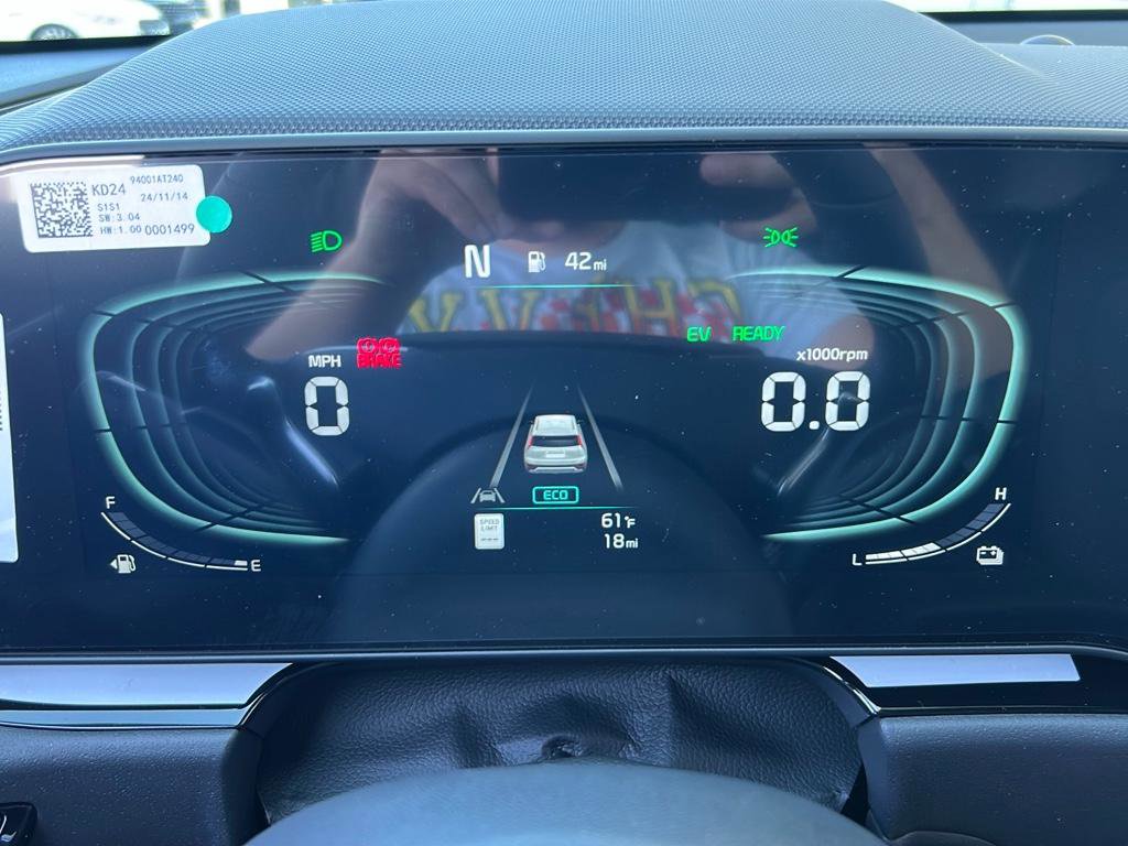 New 2025 Kia Niro EX image 26