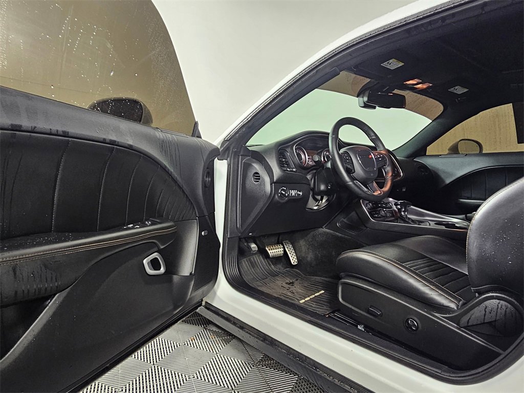 Used 2015 Dodge Challenger R/T Plus image 16