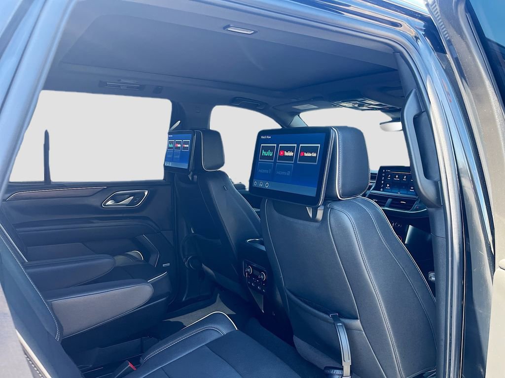 Used 2024 Chevrolet Tahoe Premier w/ Advanced Technology Package AWD/4WD image 32