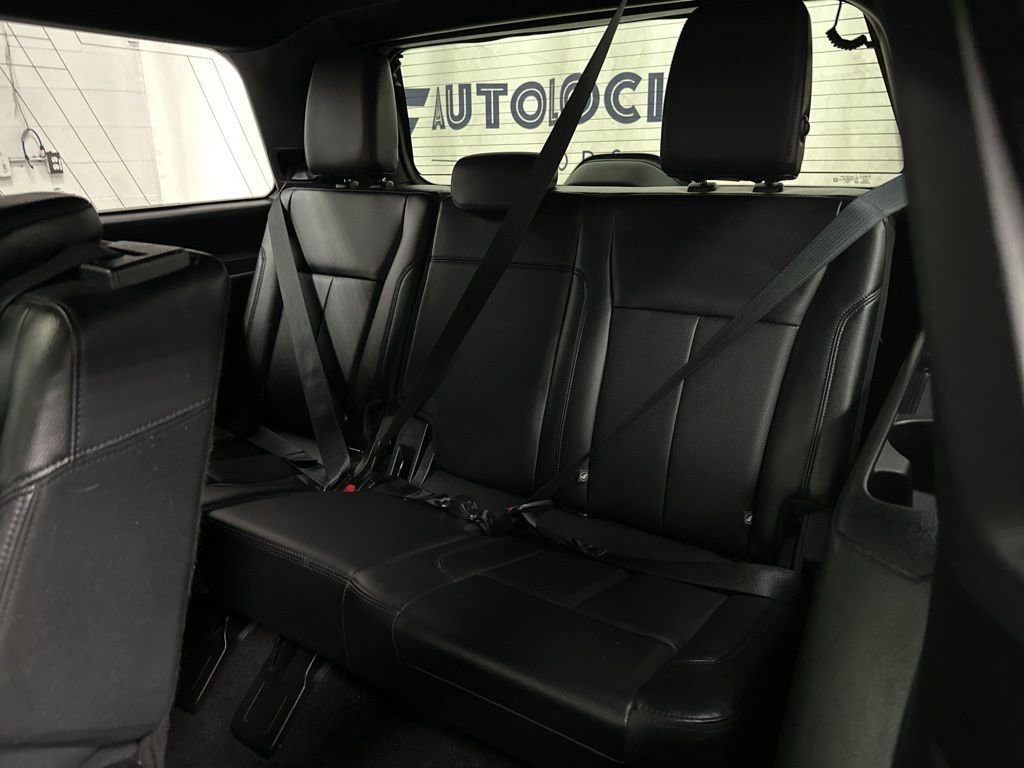 Used 2021 Ford Expedition XLT image 23