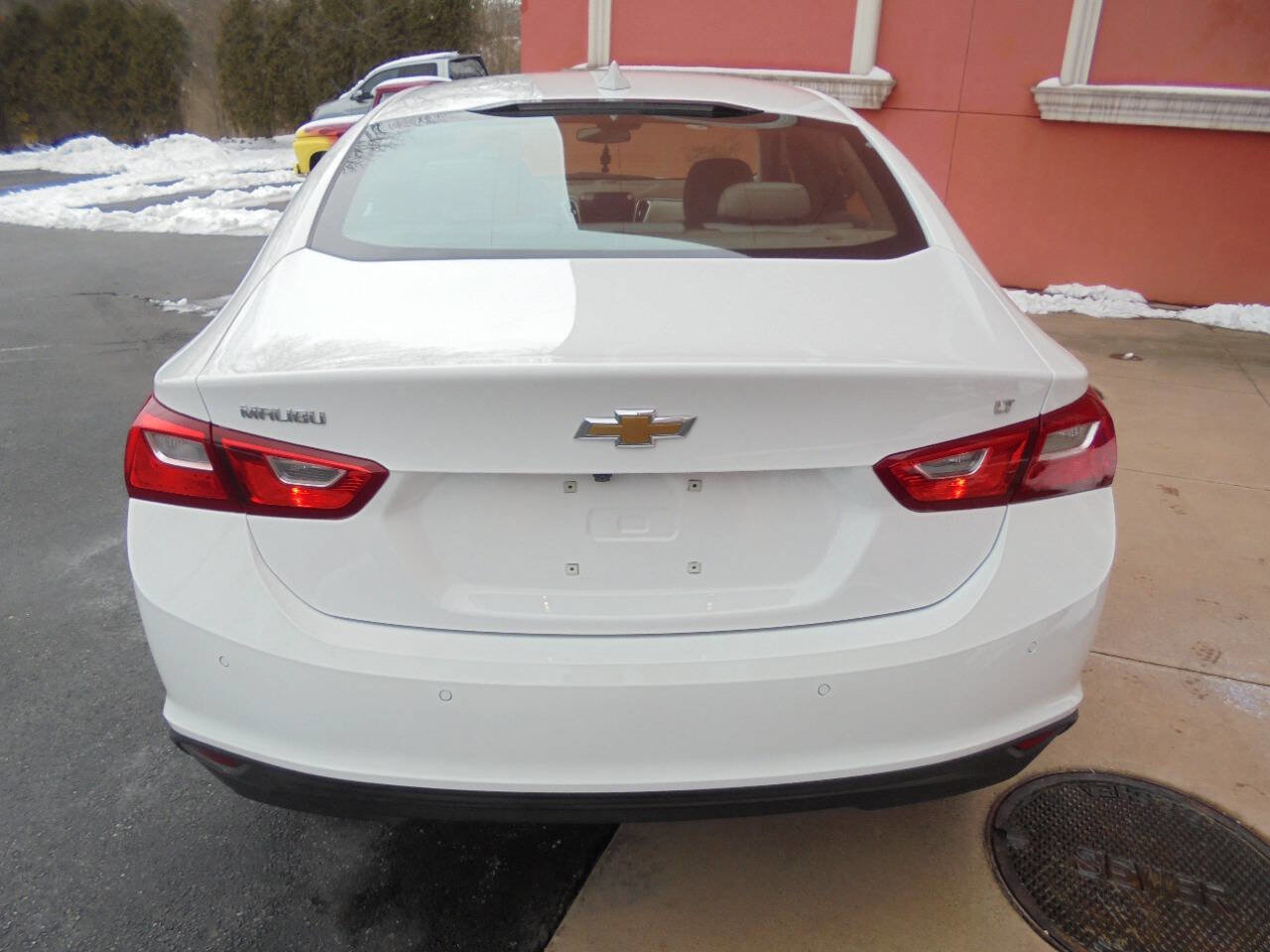 Used 2024 Chevrolet Malibu LT image 4