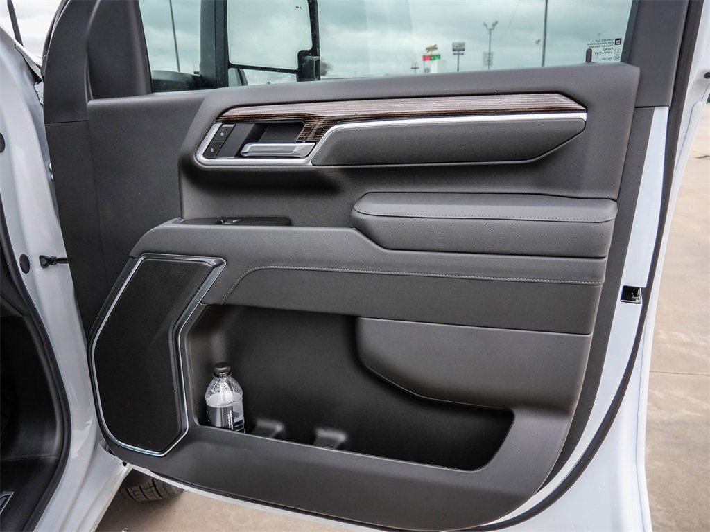 New 2026 GMC Sierra 3500 SLE w/ SLE Value Package image 18