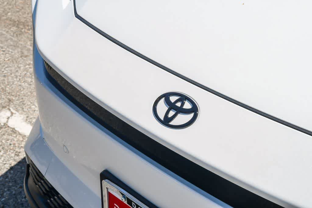 New 2026 Toyota C-HR AWD/4WD image 5