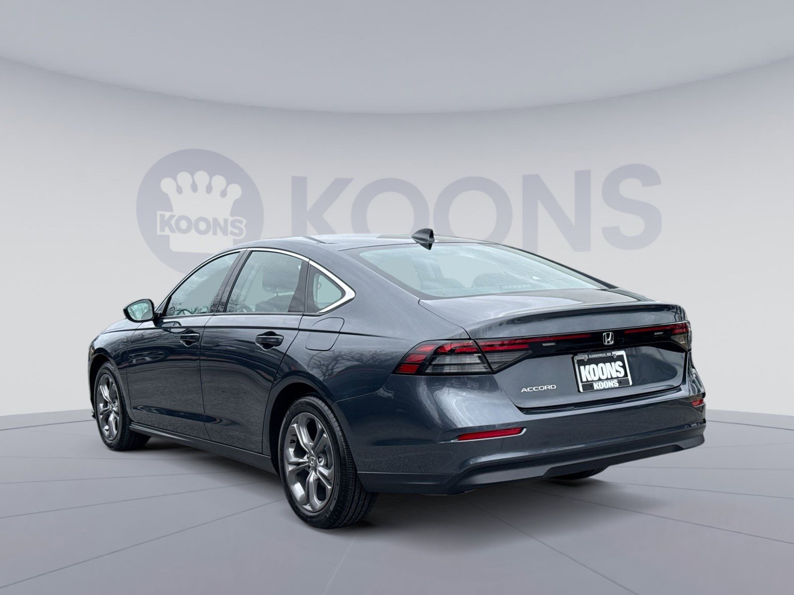 Used 2024 Honda Accord EX image 4