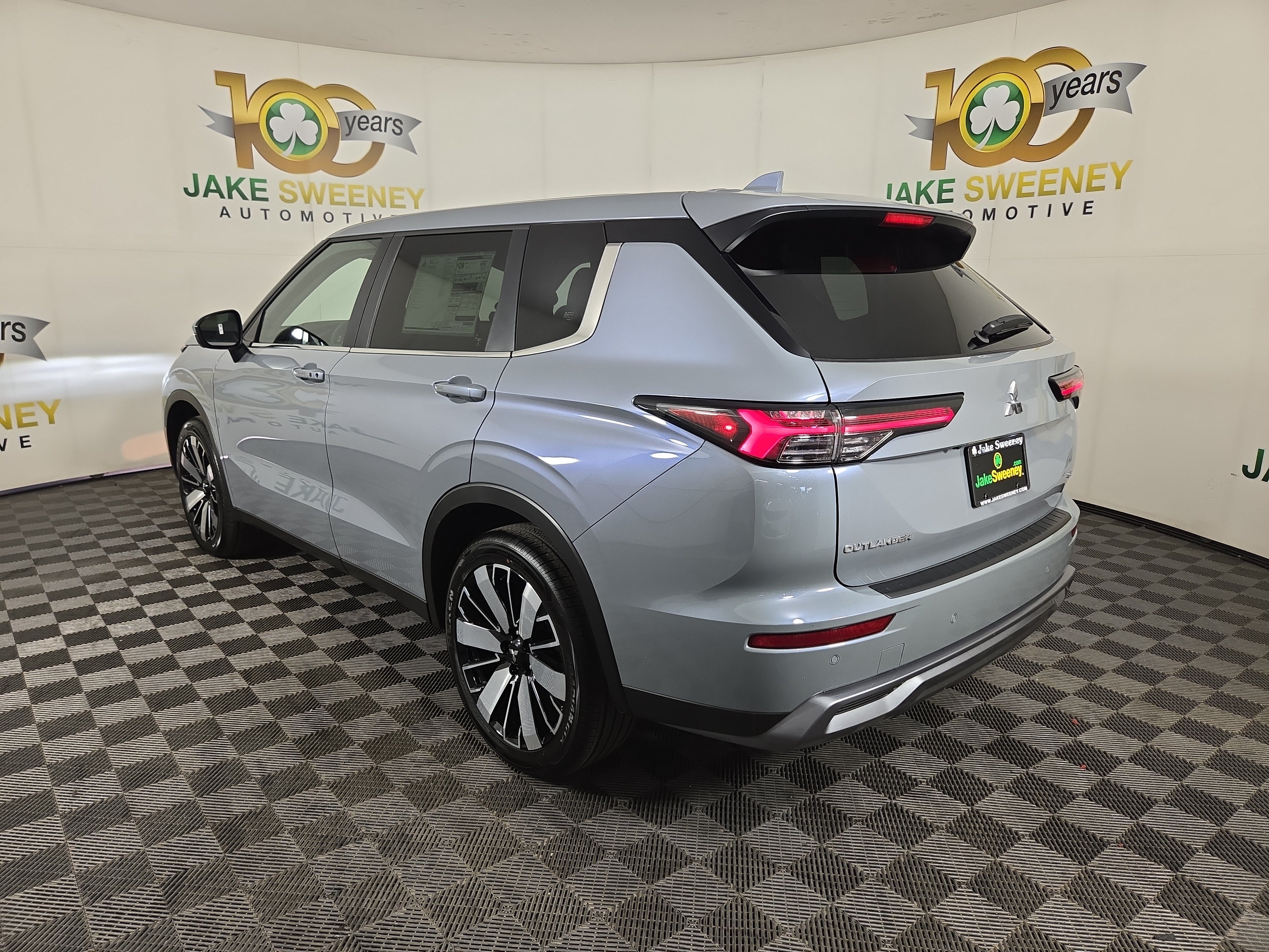 New 2026 Mitsubishi Outlander SE FWD image 5