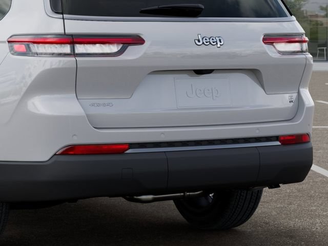 New 2026 Jeep Grand Cherokee L Limited AWD/4WD image 13