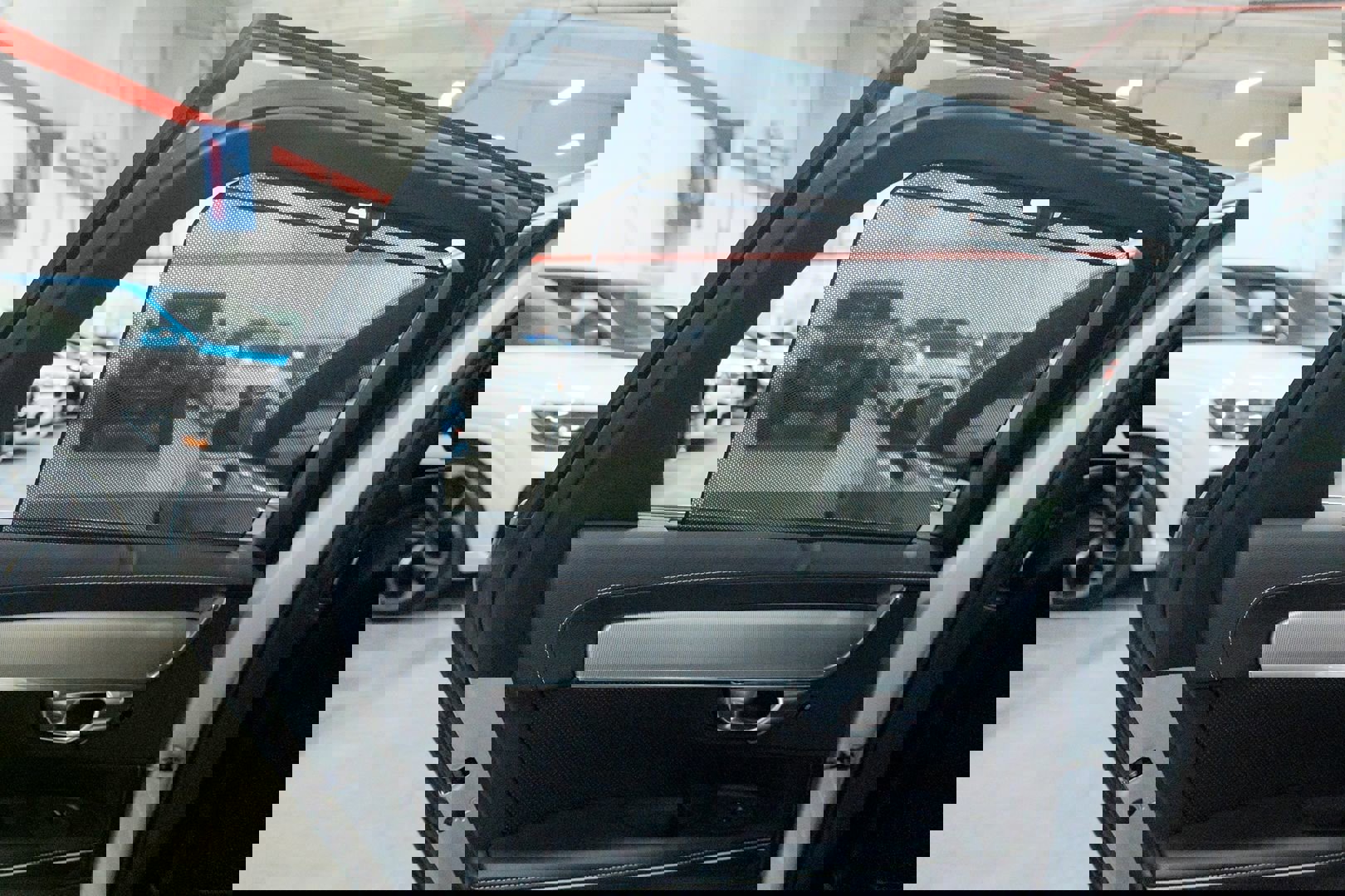 Used 2019 Volvo V90 T5 R-Design w/ Protection Package Premier image 22