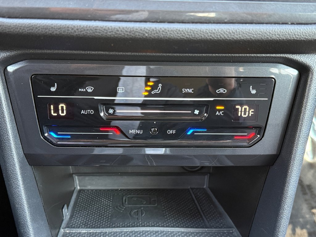 Used 2023 Volkswagen Tiguan SE FWD image 17