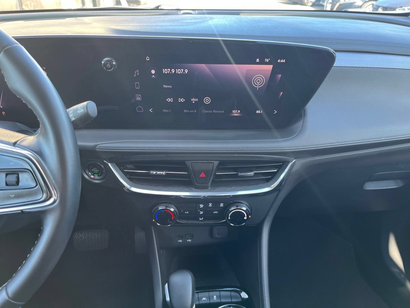 Used 2025 Buick Encore GX Preferred FWD image 17