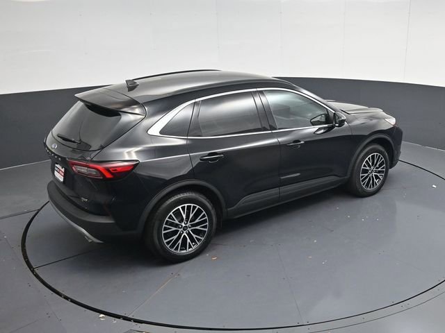 Used 2025 Ford Escape SE image 41