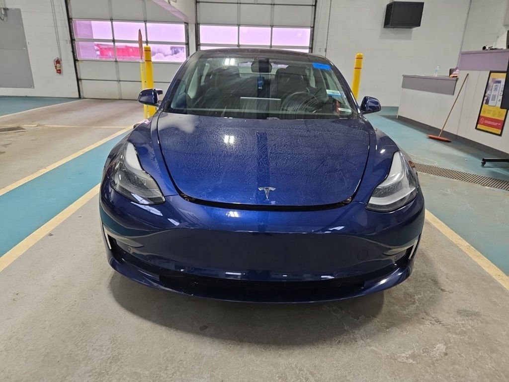 Used 2021 Tesla Model 3 Standard Range Plus image 2