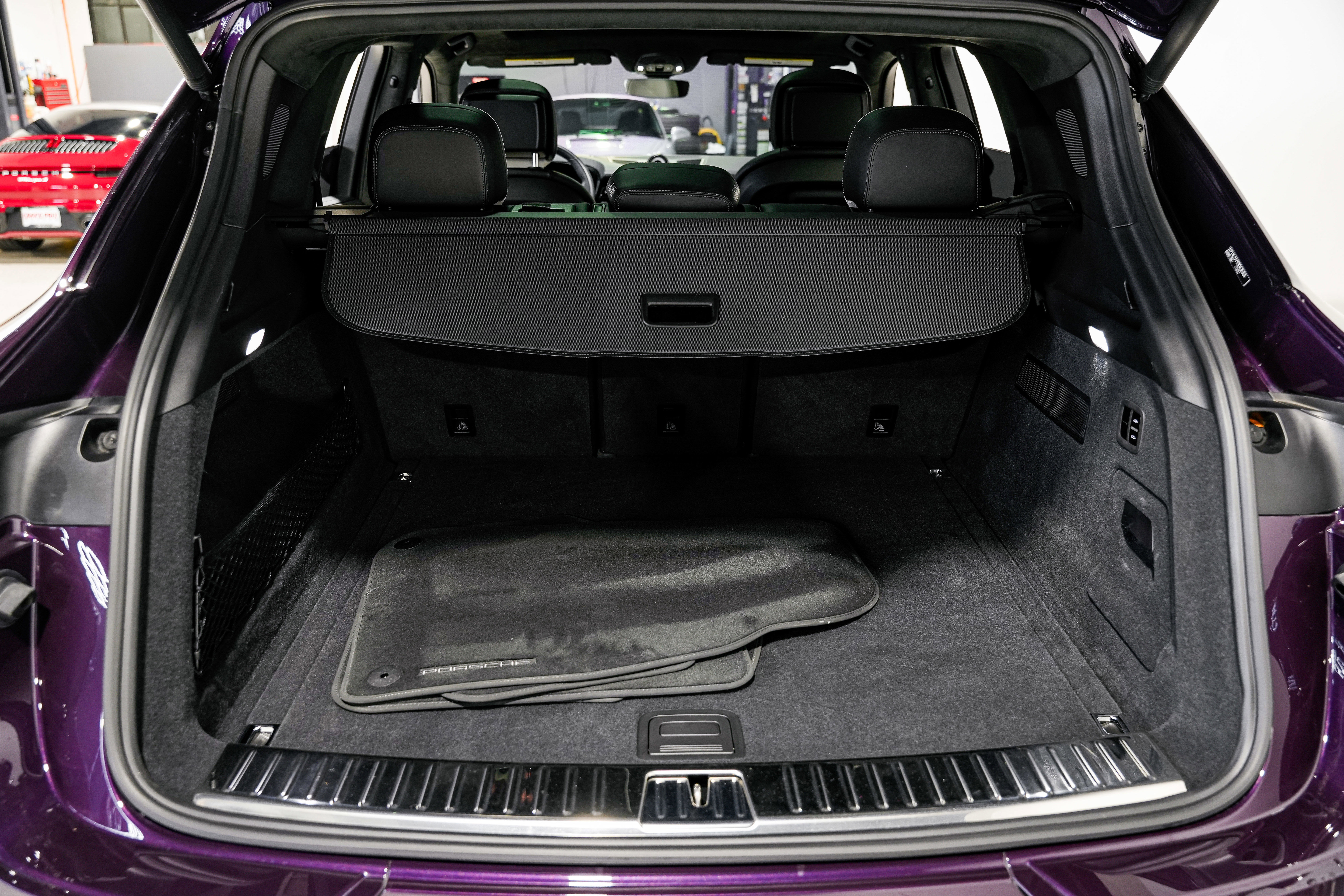 Used 2024 Porsche Cayenne S image 53