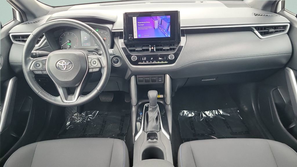 Used 2023 Toyota Corolla Cross AWD Hybrid image 10