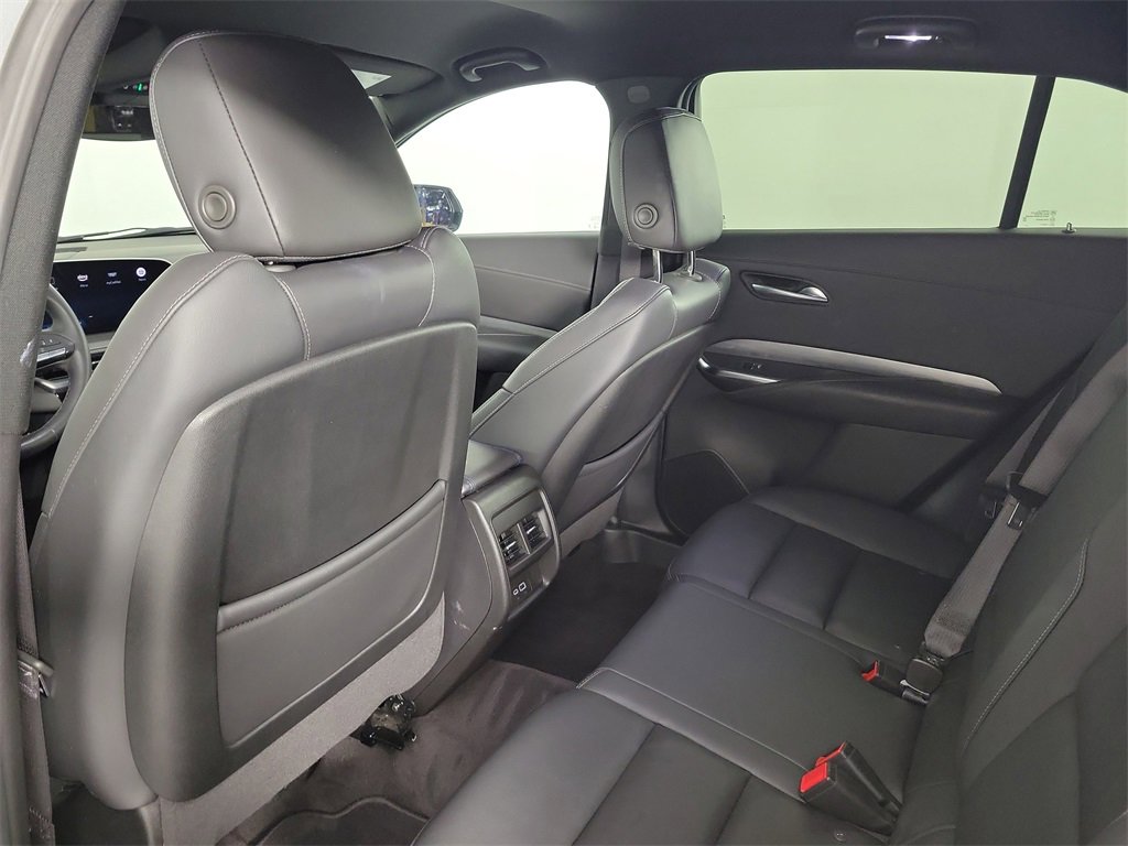 Certified 2025 Cadillac XT4 Premium Luxury image 12