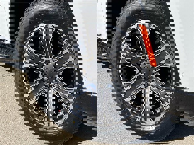 Used 2024 Jeep Wagoneer L Series II w/ Flexible Seating Group image 8