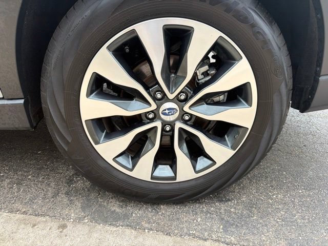 Used 2025 Subaru Outback Touring AWD/4WD image 39