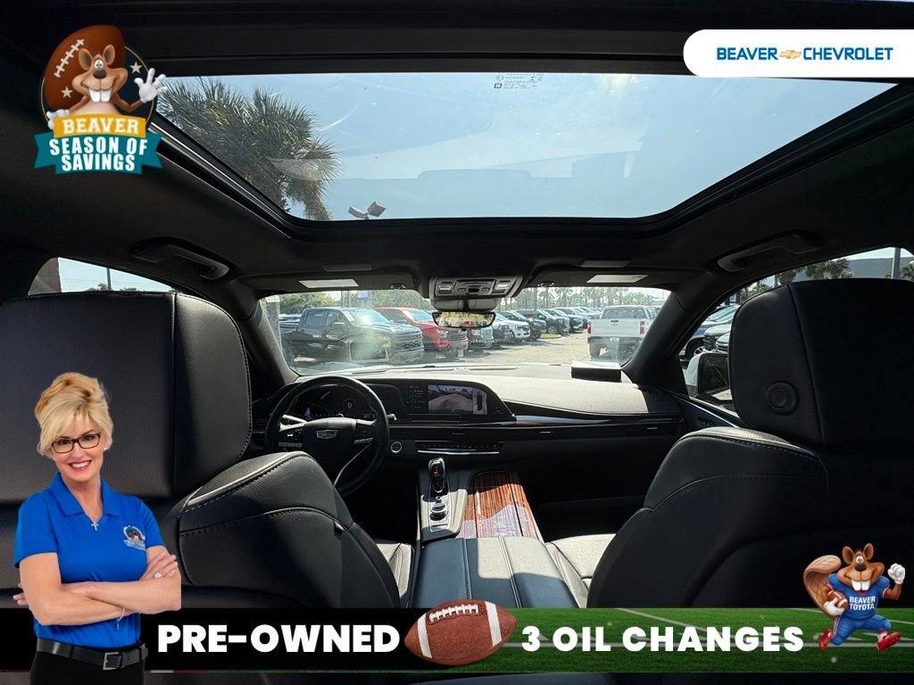 Used 2023 Cadillac Escalade Premium Luxury AWD/4WD image 16