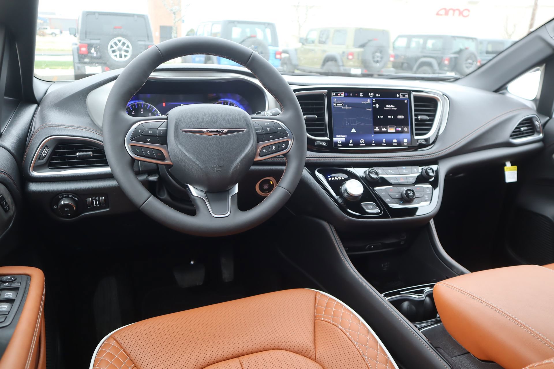 New 2026 Chrysler Pacifica Pinnacle image 2