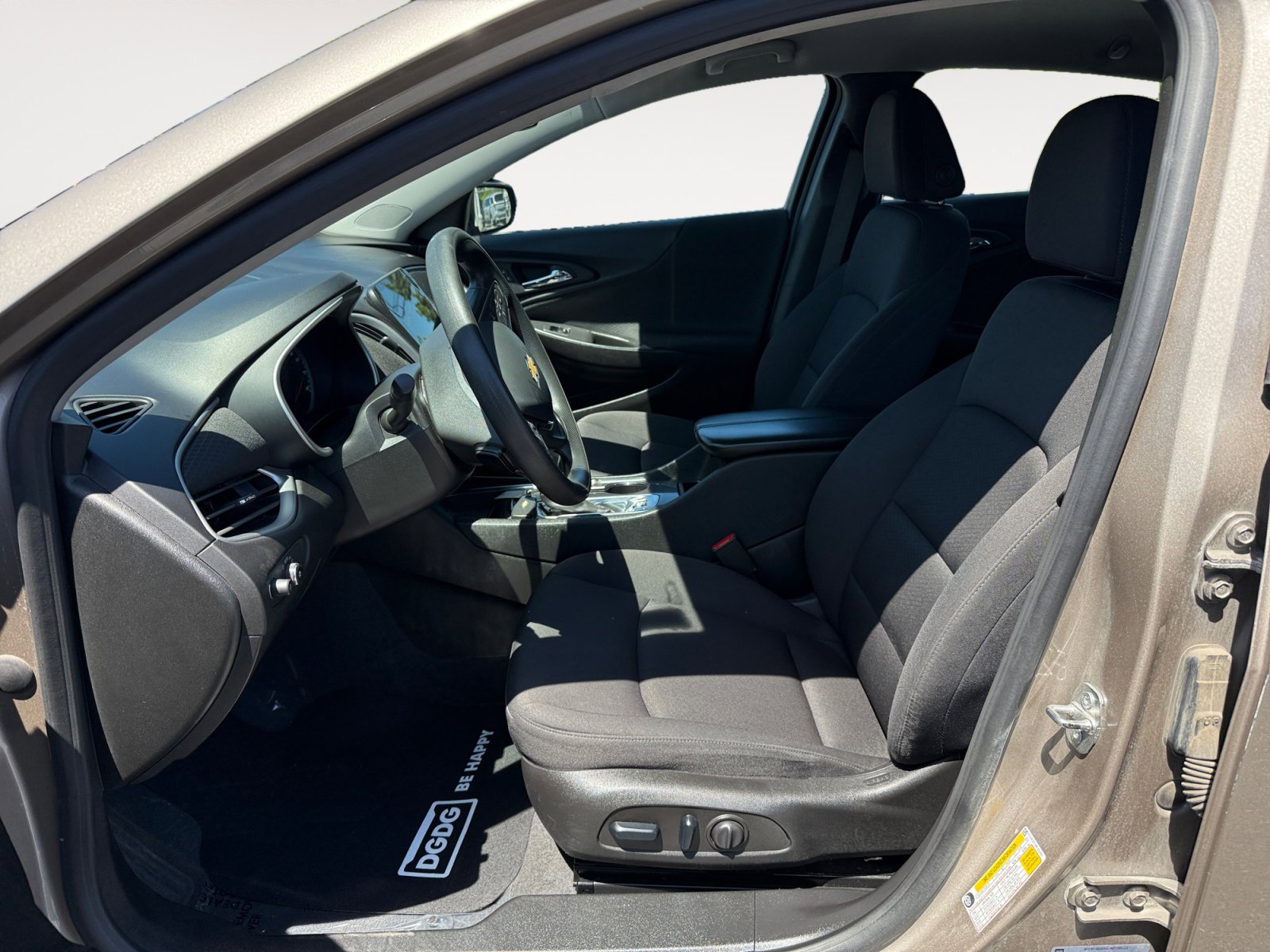 Used 2023 Chevrolet Malibu LT FWD image 10