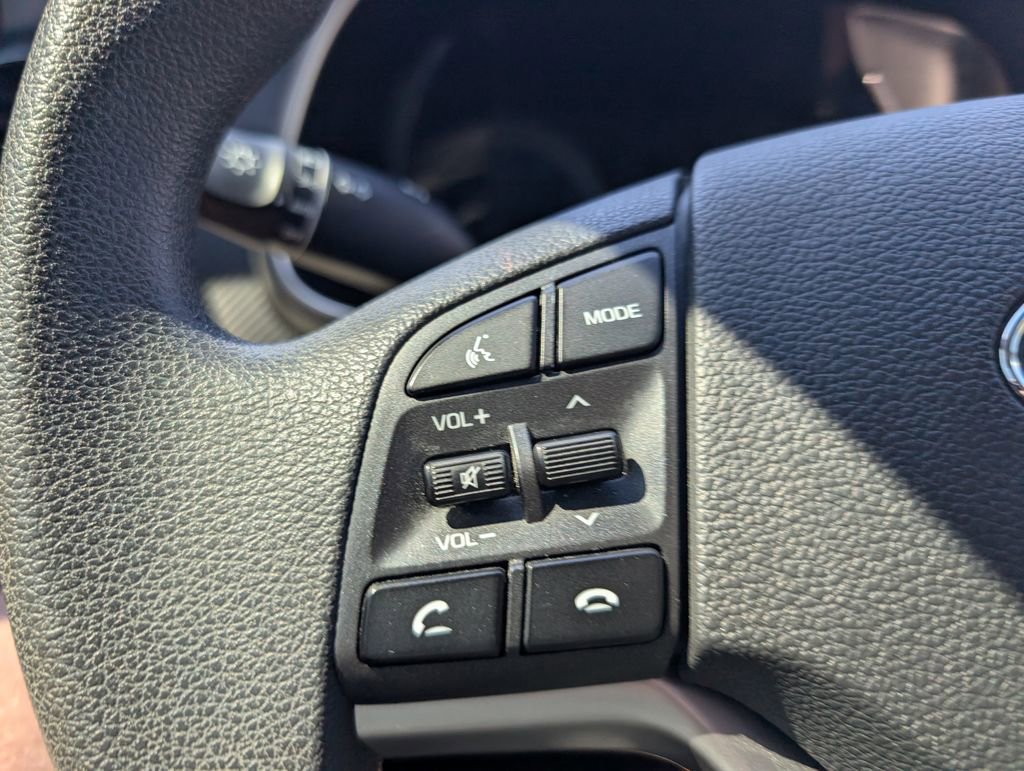 Used 2020 Hyundai Tucson SEL w/ Winter Weather Package image 13