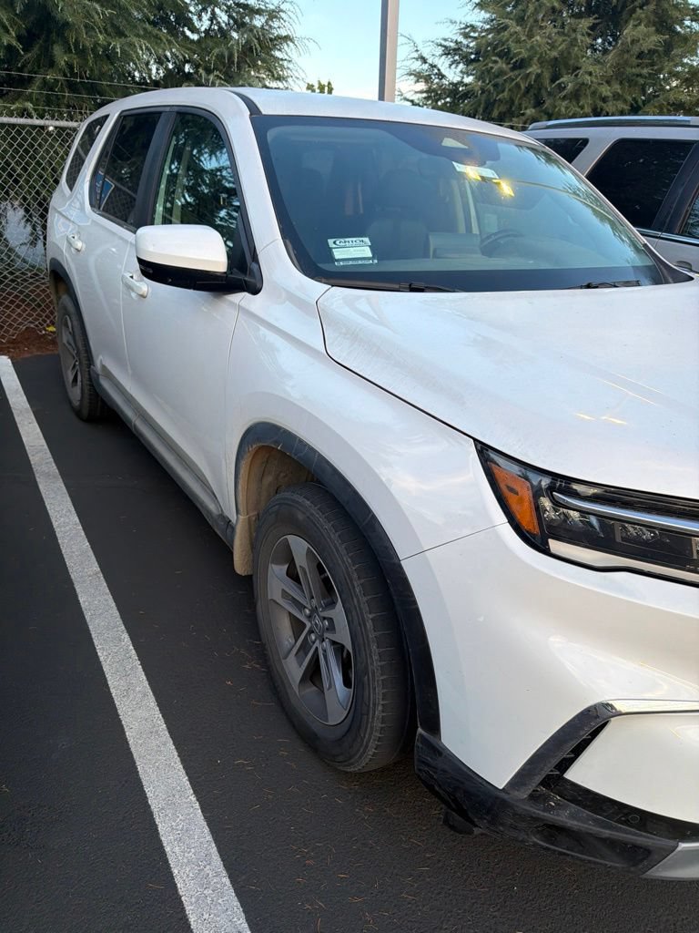 Certified 2023 Honda Pilot EX-L image 3