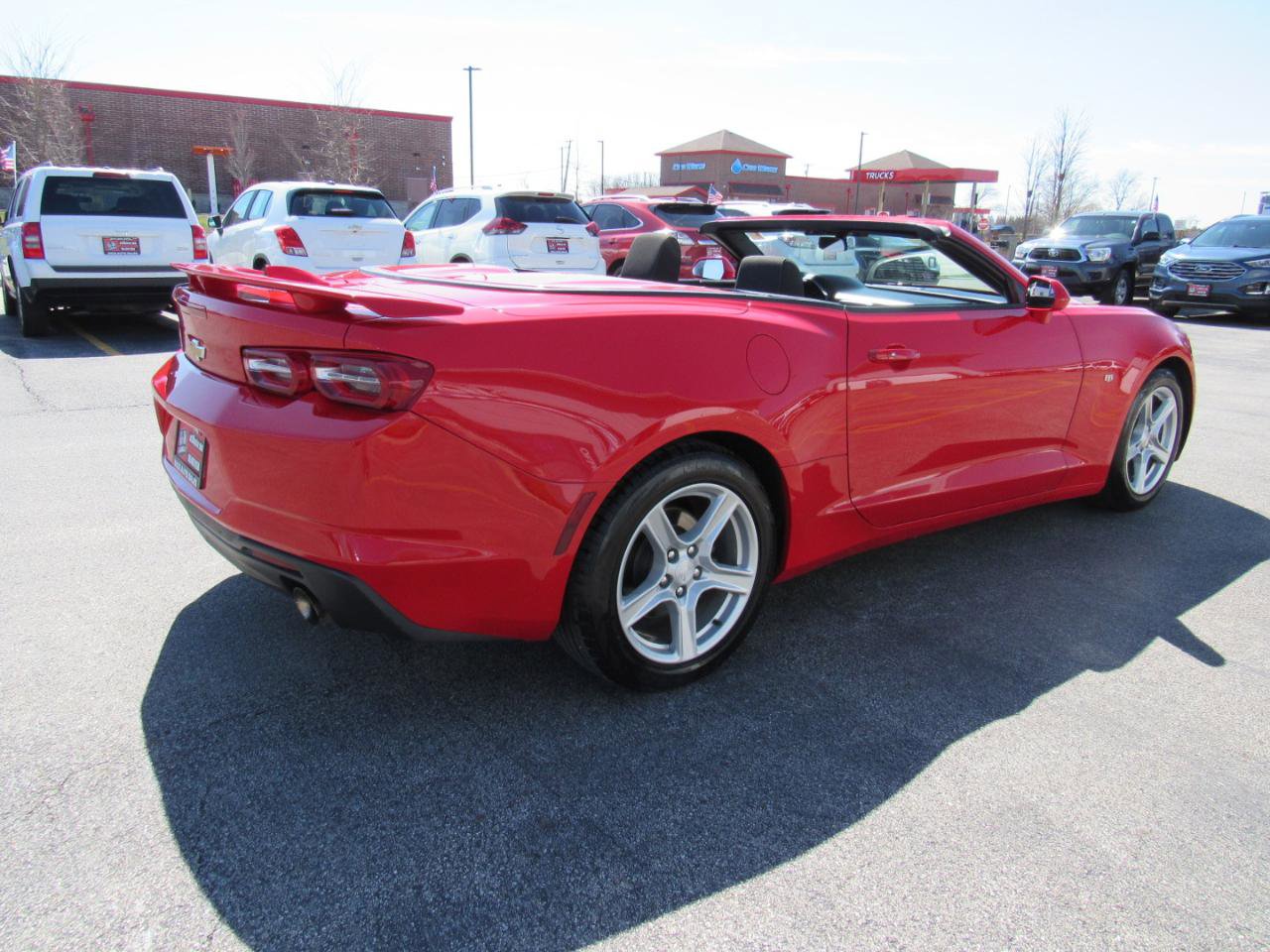 Used 2020 Chevrolet Camaro LT RWD image 34